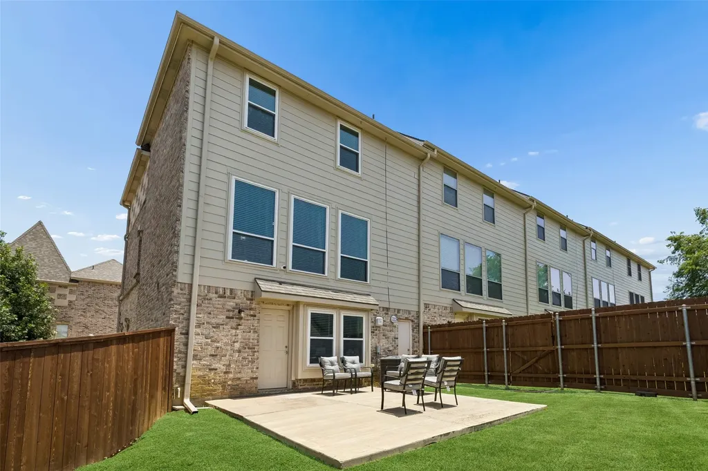 2700 Club Ridge Drive Lewisville TX 75067