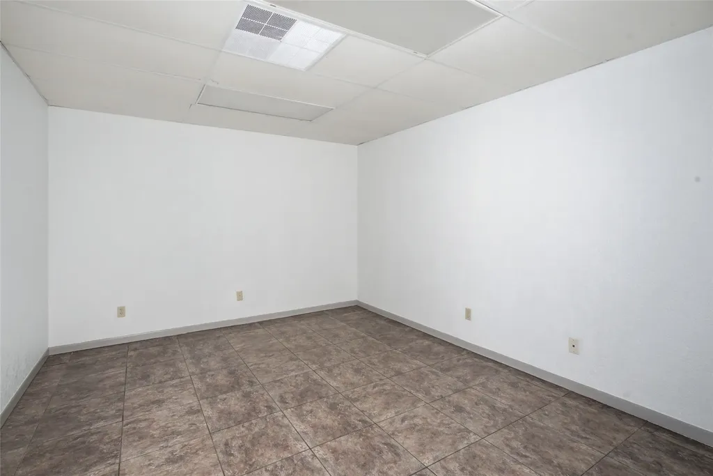 939 E Main Street Eastland TX 76437