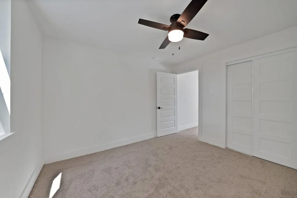 2926 Hillglenn Road Dallas TX 75228