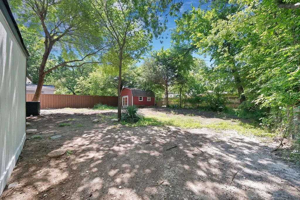 2926 Hillglenn Road Dallas TX 75228