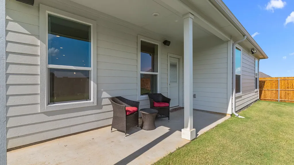 2812 Mccormick Street Denton TX 76205