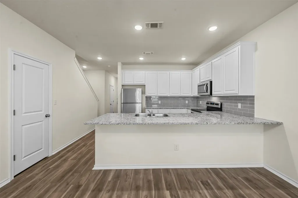 105 SE 4th Street Bonham TX 75144