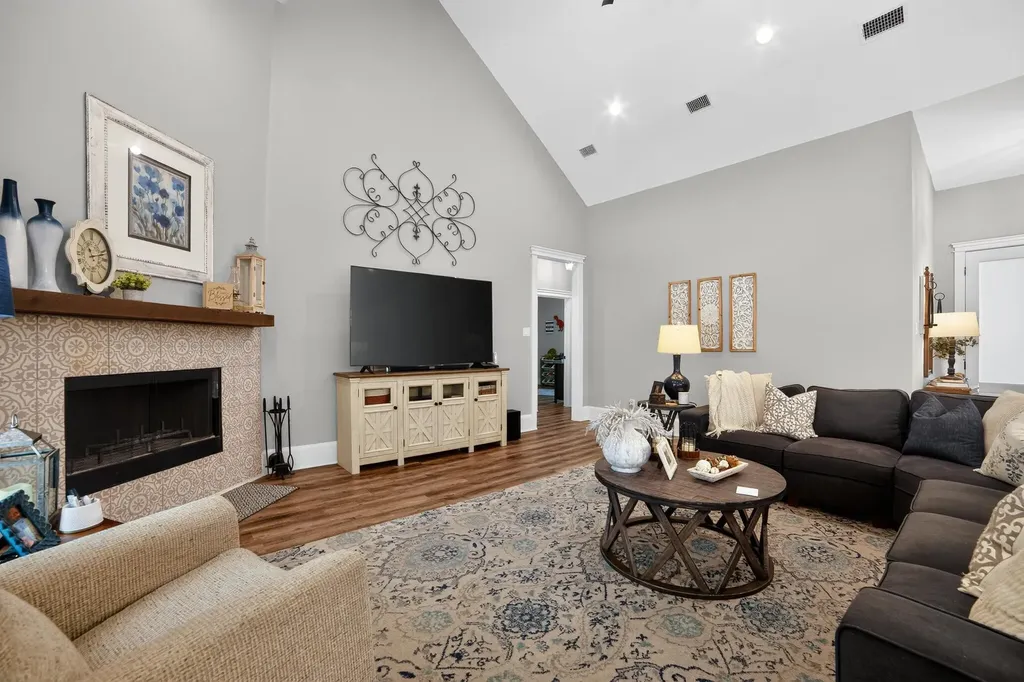 125 Oakbend Trail Mabank TX 75147