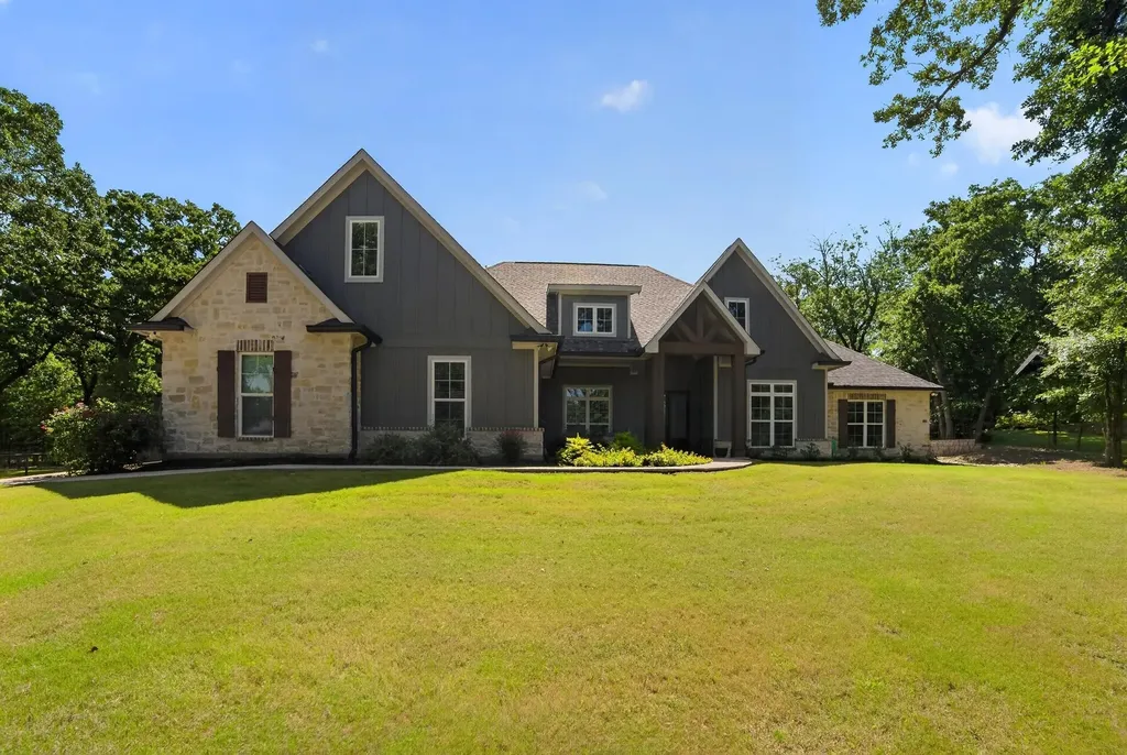 125 Oakbend Trail Mabank TX 75147
