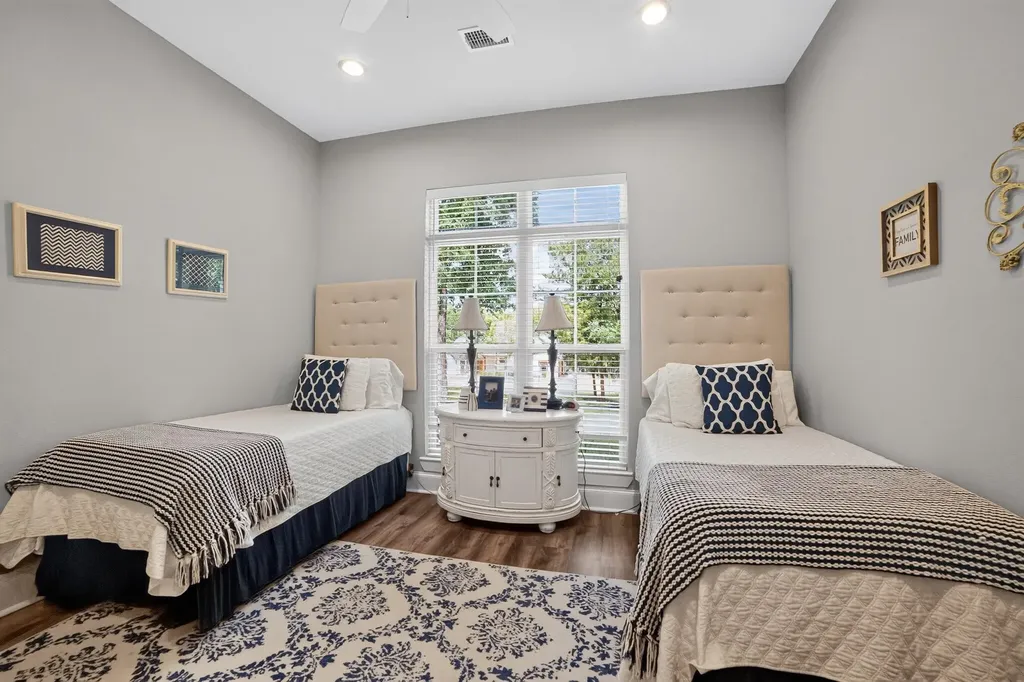 125 Oakbend Trail Mabank TX 75147