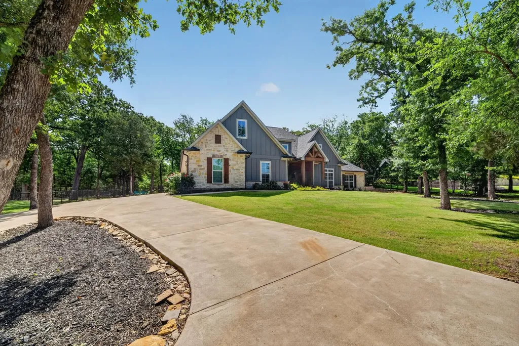 125 Oakbend Trail Mabank TX 75147