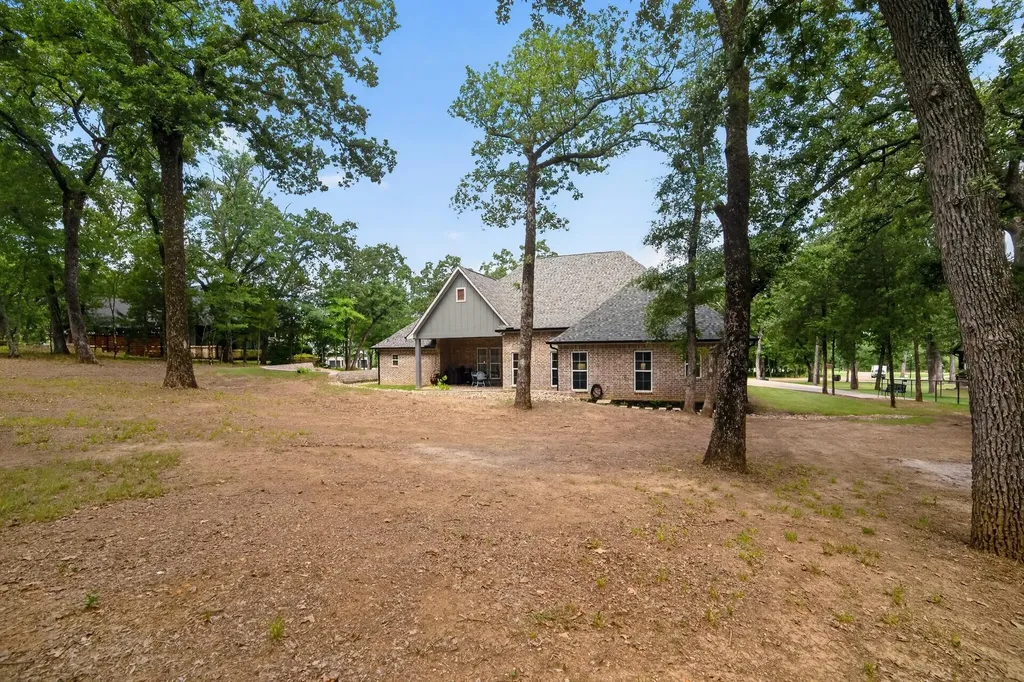 125 Oakbend Trail Mabank TX 75147