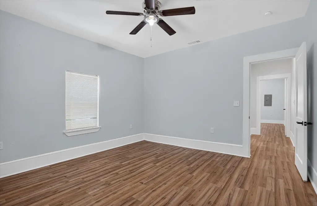 1515 NW 1st Avenue Mineral Wells TX 76067