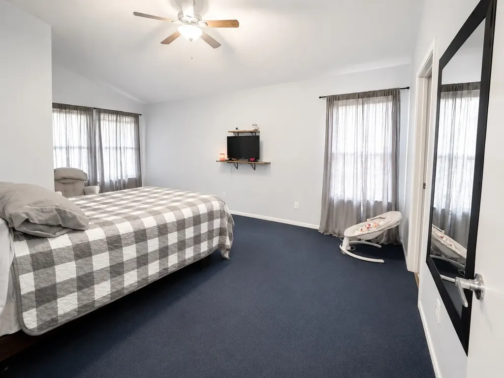 1249 Cottonwood Drive Crowley TX 76036