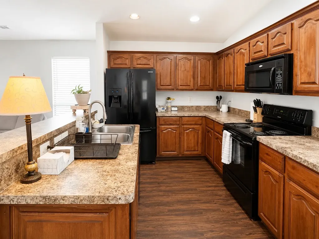 1249 Cottonwood Drive Crowley TX 76036