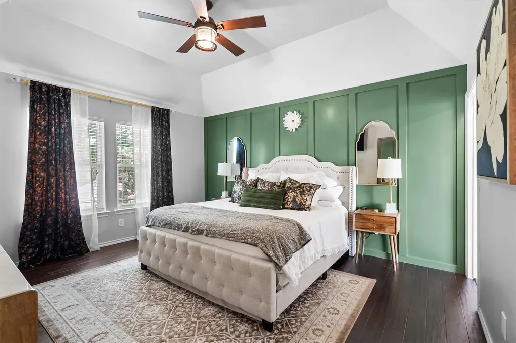 709 Bent Tree Court Hurst TX 76054