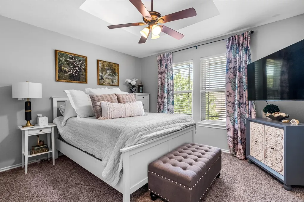 709 Bent Tree Court Hurst TX 76054