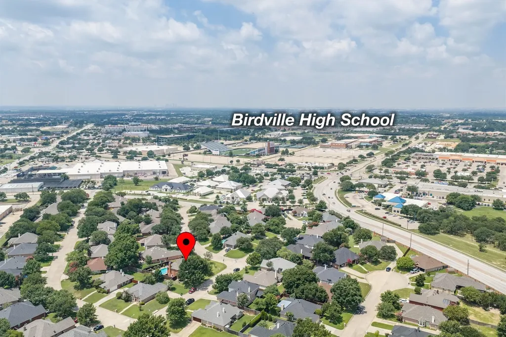 709 Bent Tree Court Hurst TX 76054