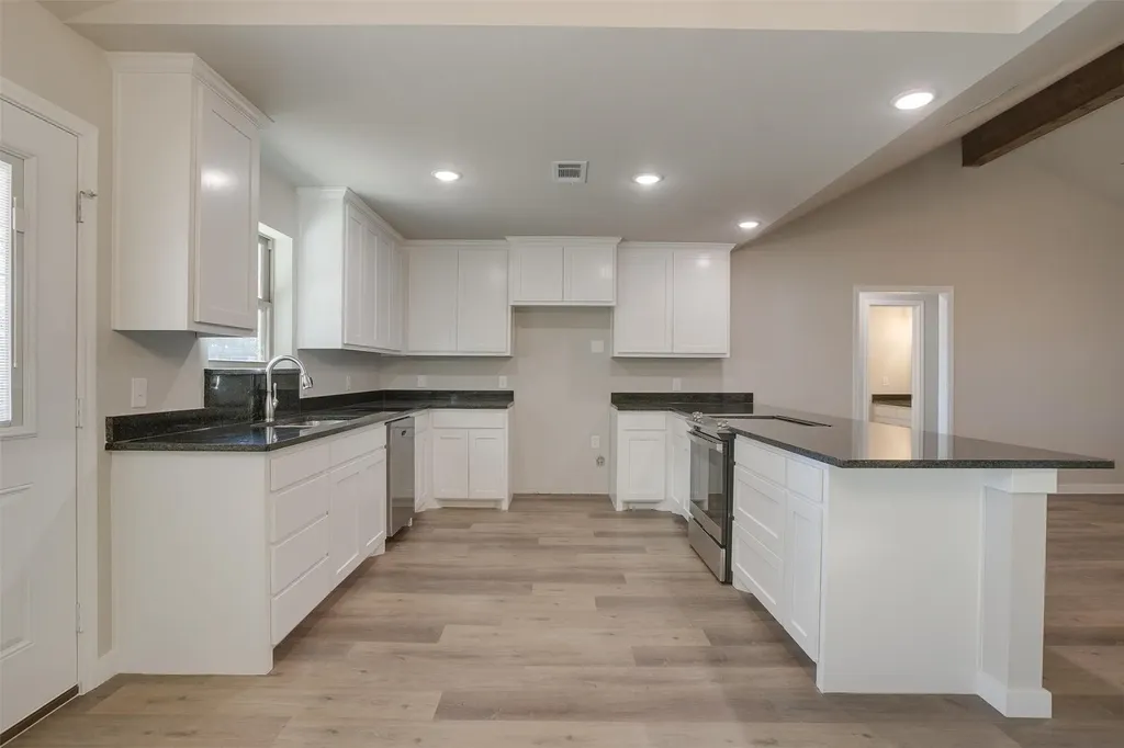 305 Bentley Drive Joshua TX 76058