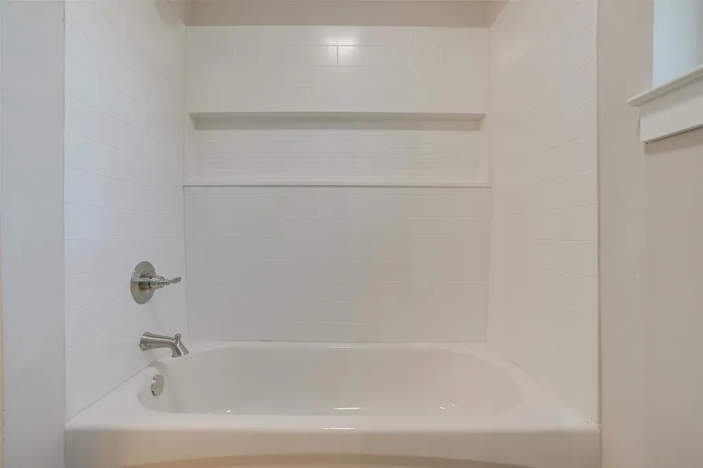 305 Bentley Drive Joshua TX 76058