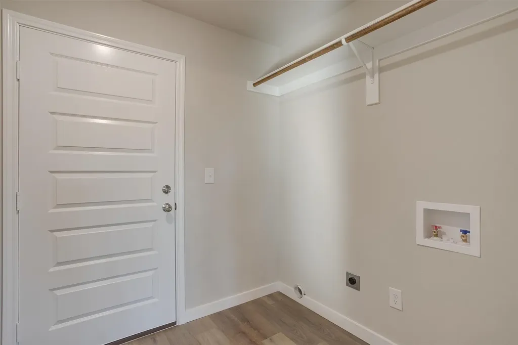 305 Bentley Drive Joshua TX 76058