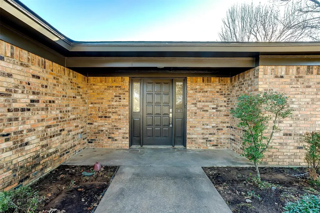 305 Bentley Drive Joshua TX 76058