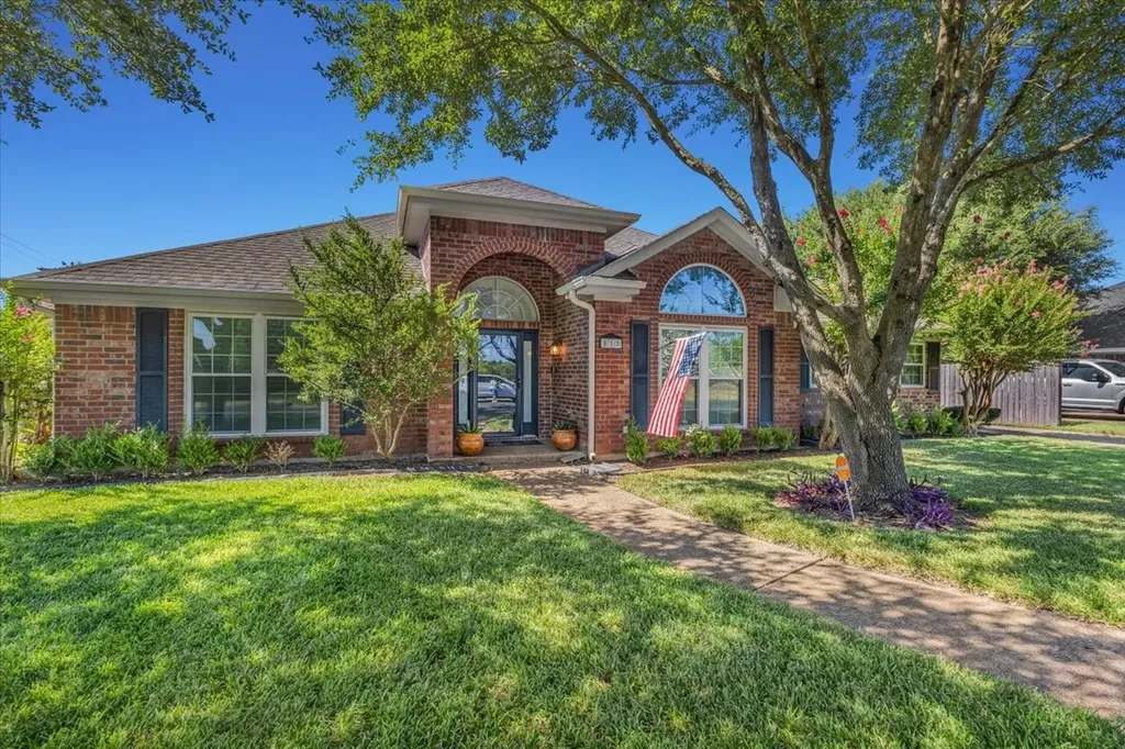 812 Country Lane Drive Waco TX 76657