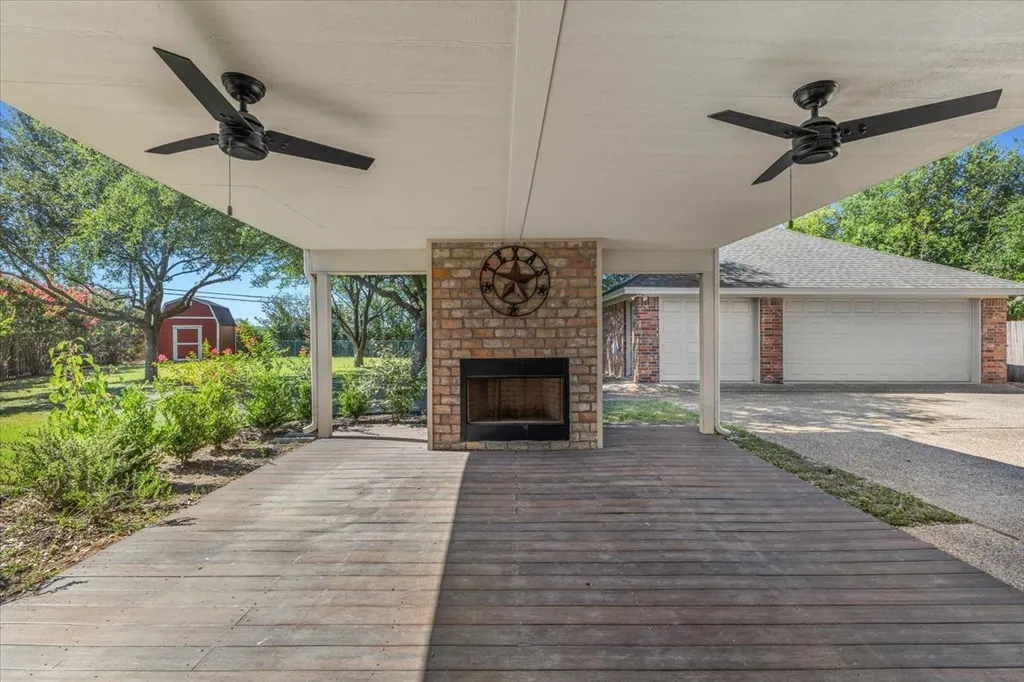 812 Country Lane Drive Waco TX 76657