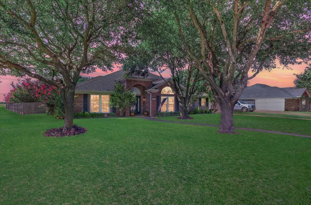 812 Country Lane Drive Waco TX 76657