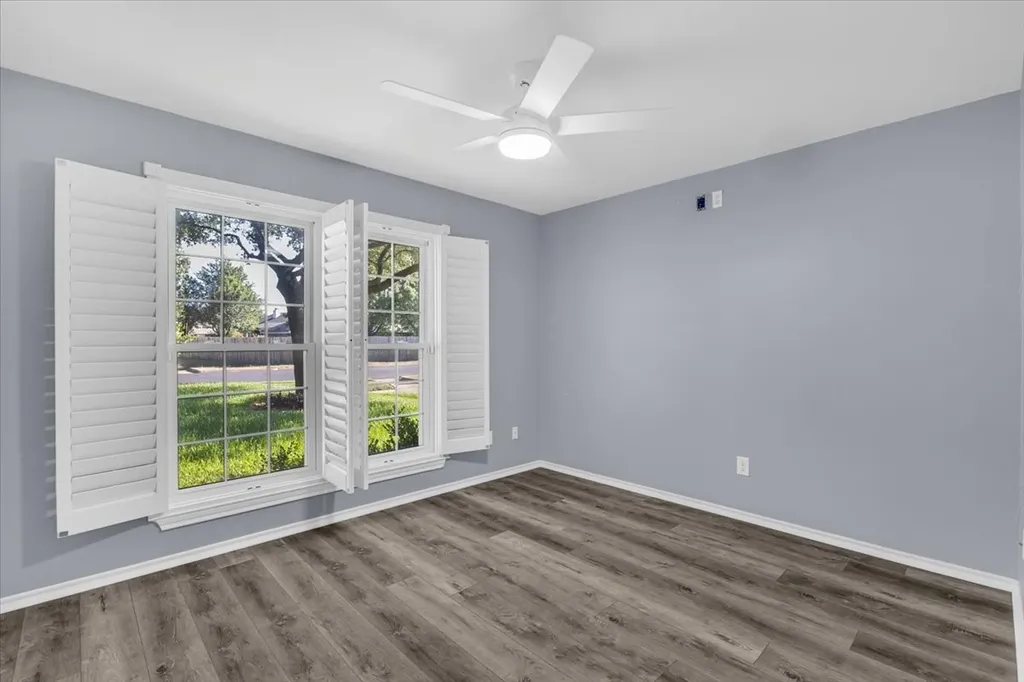 812 Country Lane Drive Waco TX 76657