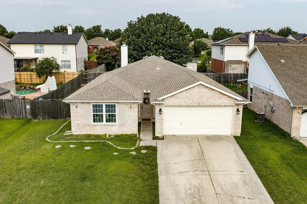 8113 Gardengate Court Fort Worth TX 76137