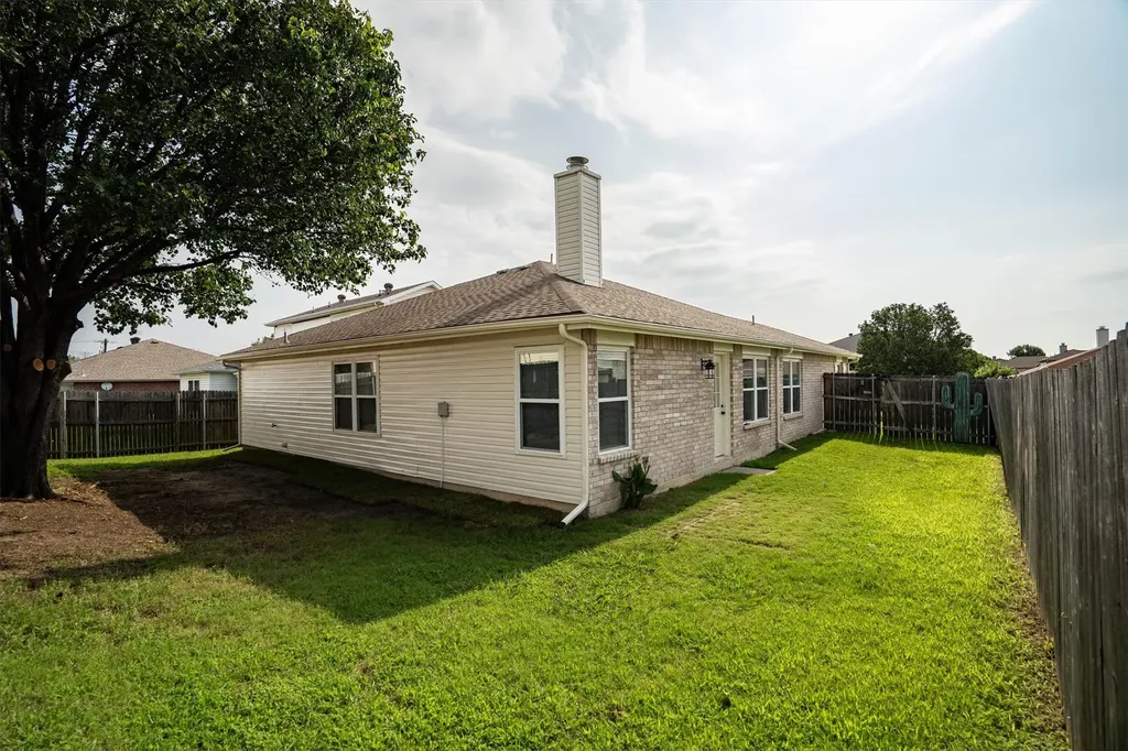 8113 Gardengate Court Fort Worth TX 76137