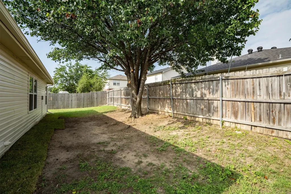 8113 Gardengate Court Fort Worth TX 76137