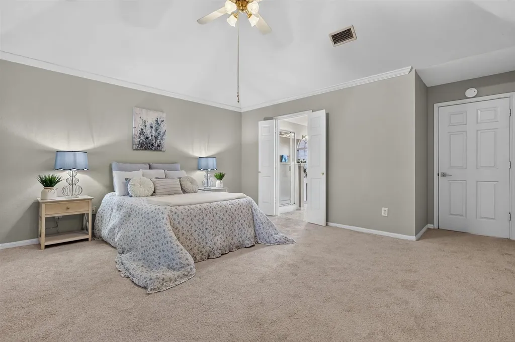 3208 Village Oak Drive Arlington TX 76017