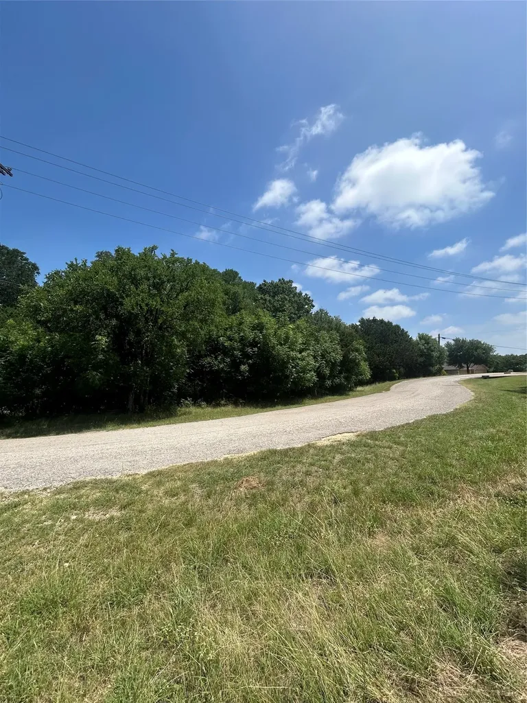 13011 Crestwood Drive Whitney TX 76692
