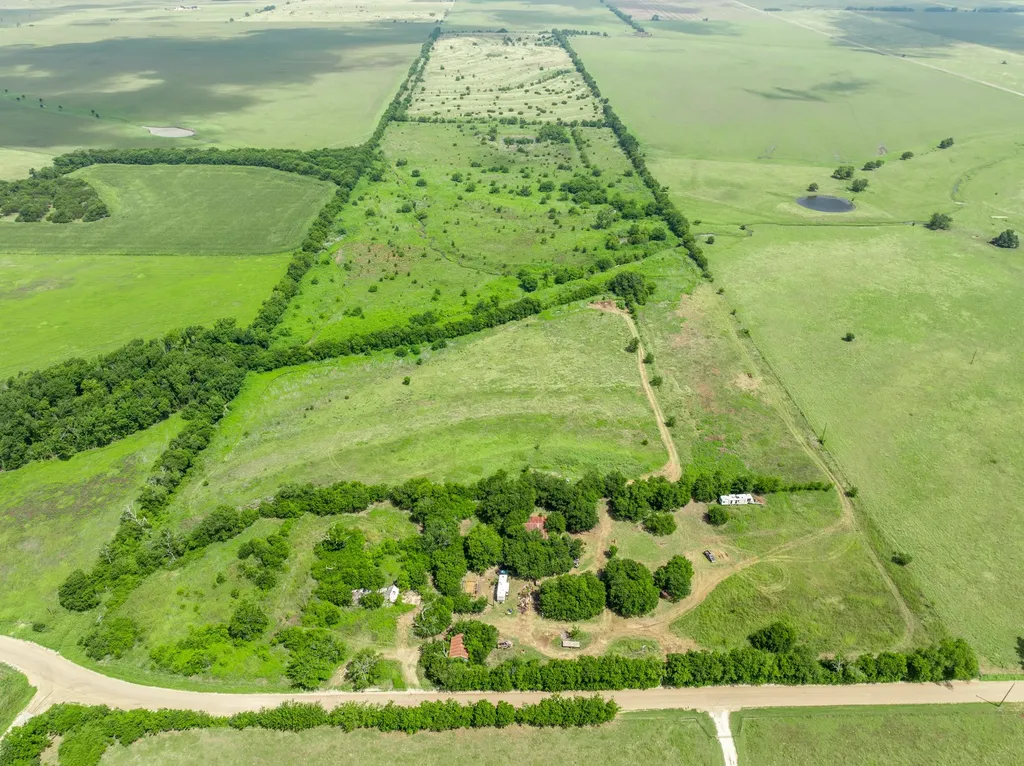 3725 Cr 272 Oglesby TX 76561