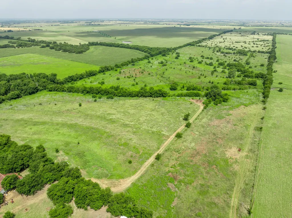 3725 Cr 272 Oglesby TX 76561