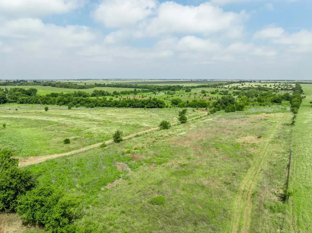 3725 Cr 272 Oglesby TX 76561
