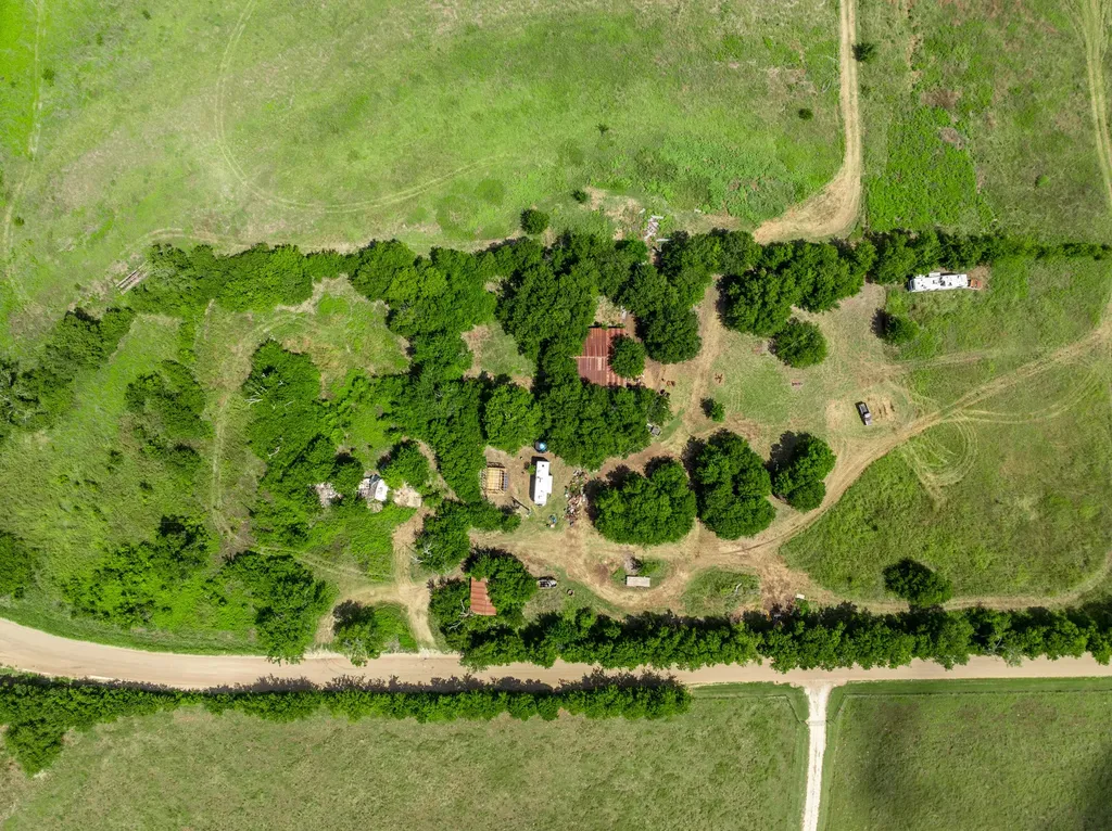 3725 Cr 272 Oglesby TX 76561