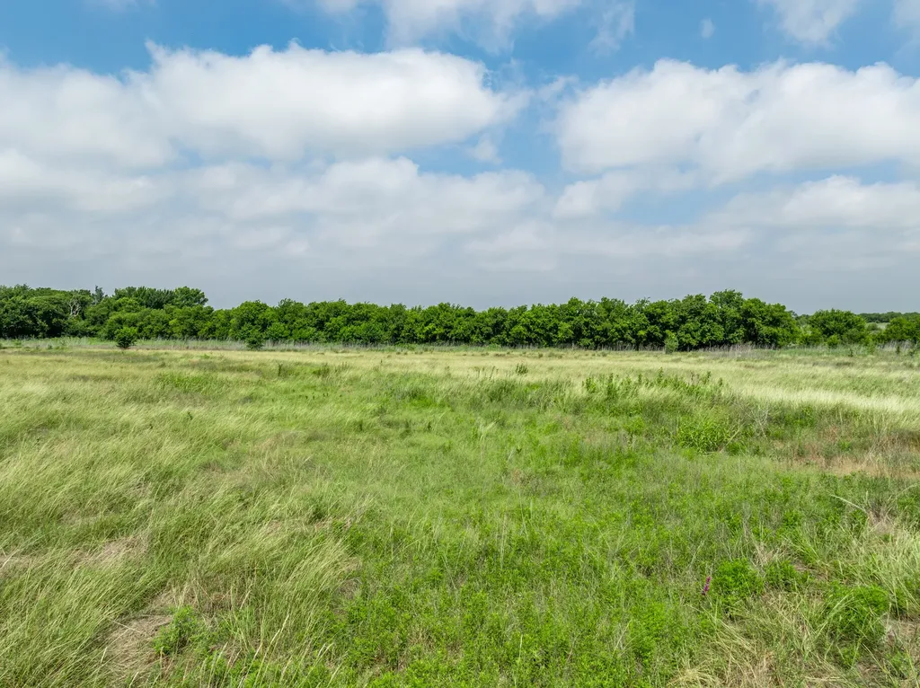 3725 Cr 272 Oglesby TX 76561