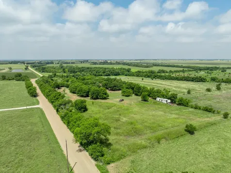 3725 Cr 272 Oglesby TX 76561