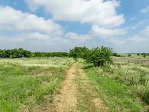3725 Cr 272 Oglesby TX 76561