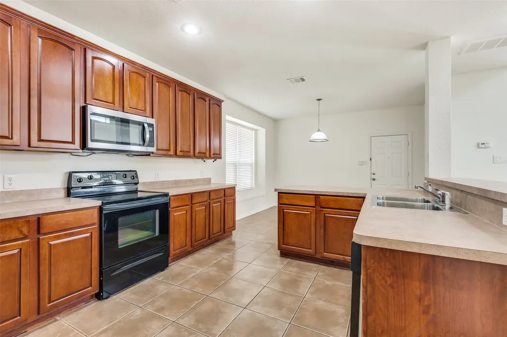 10256 Franklin Drive Providence Village TX 76227
