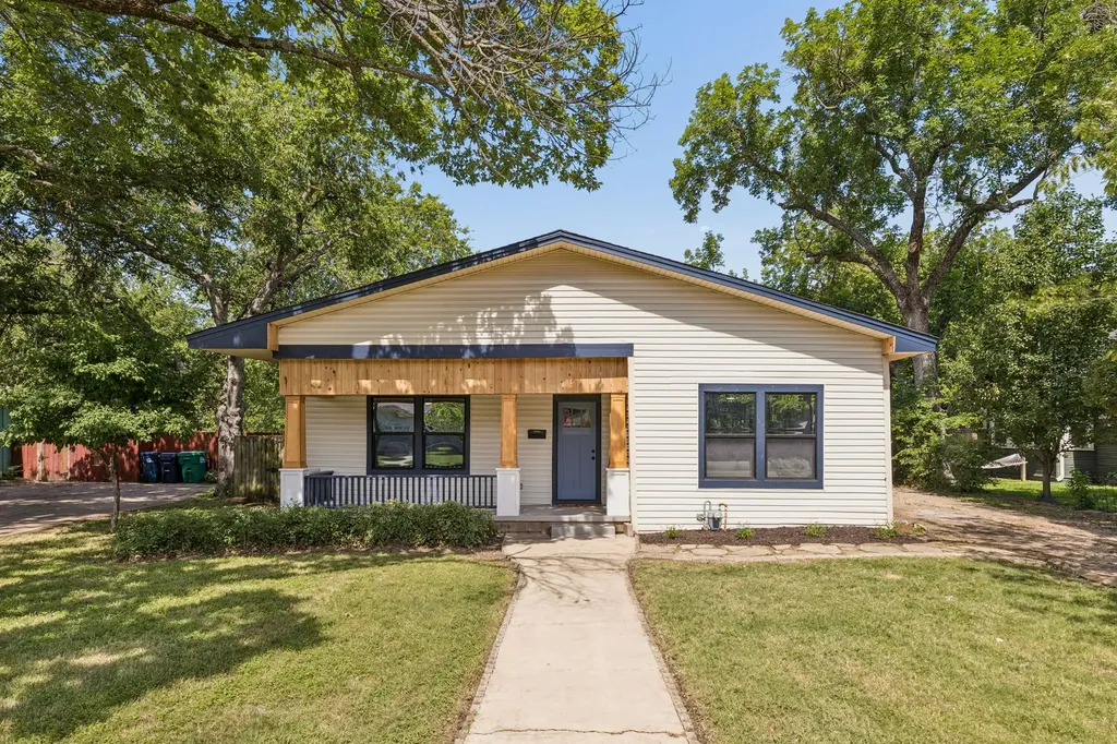 1515 Bolivar Street Denton TX 76201