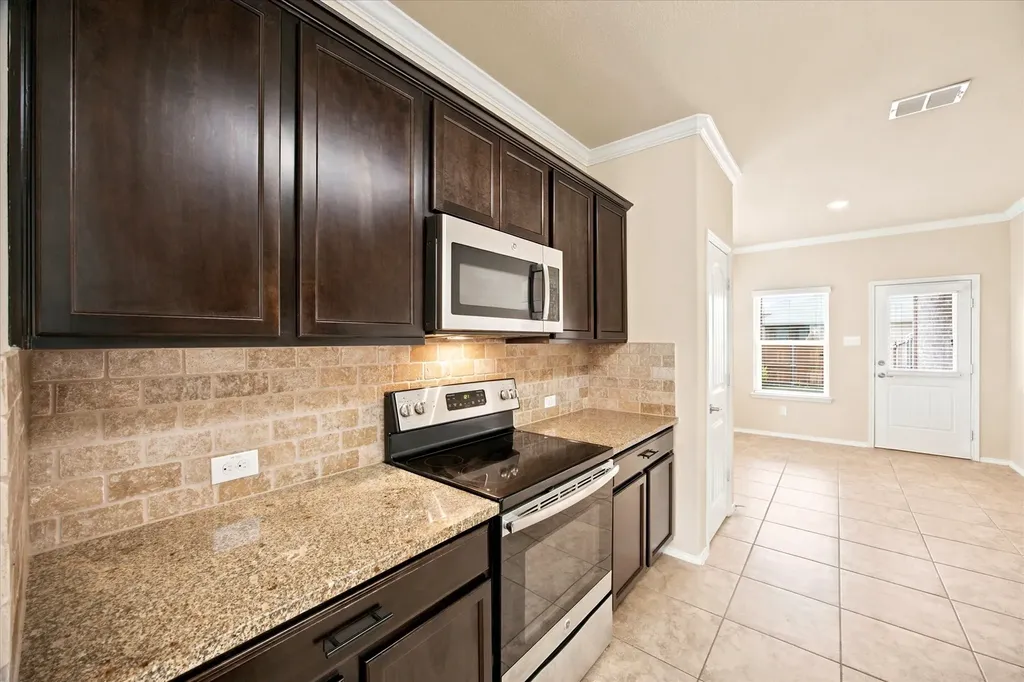 3015 Cassinia Parkway Heartland TX 75126
