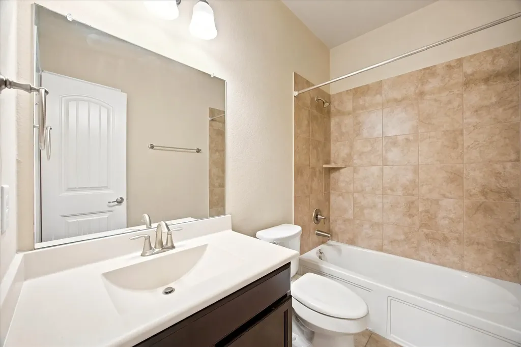 3015 Cassinia Parkway Heartland TX 75126