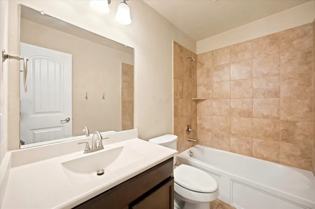 3015 Cassinia Parkway Heartland TX 75126