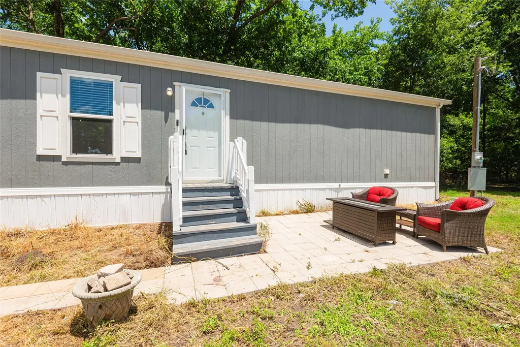 3161 S Fm 1752 Savoy TX 75479