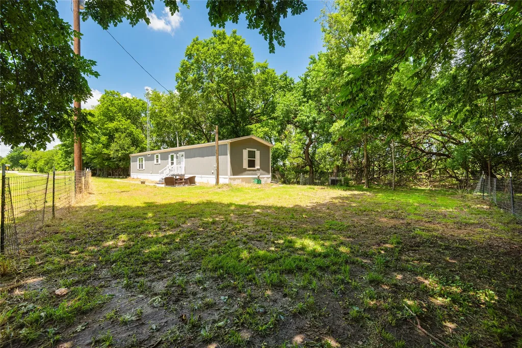 3161 S Fm 1752 Savoy TX 75479