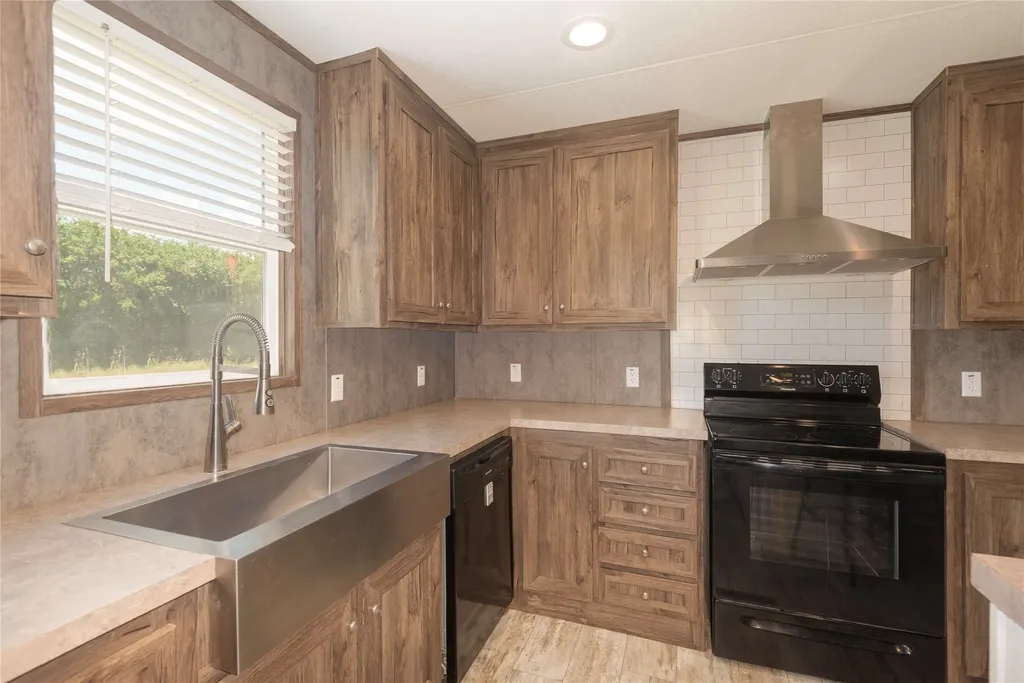 3161 S Fm 1752 Savoy TX 75479