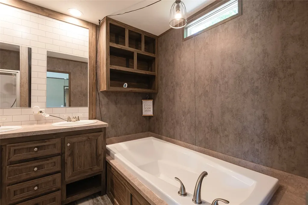 3161 S Fm 1752 Savoy TX 75479