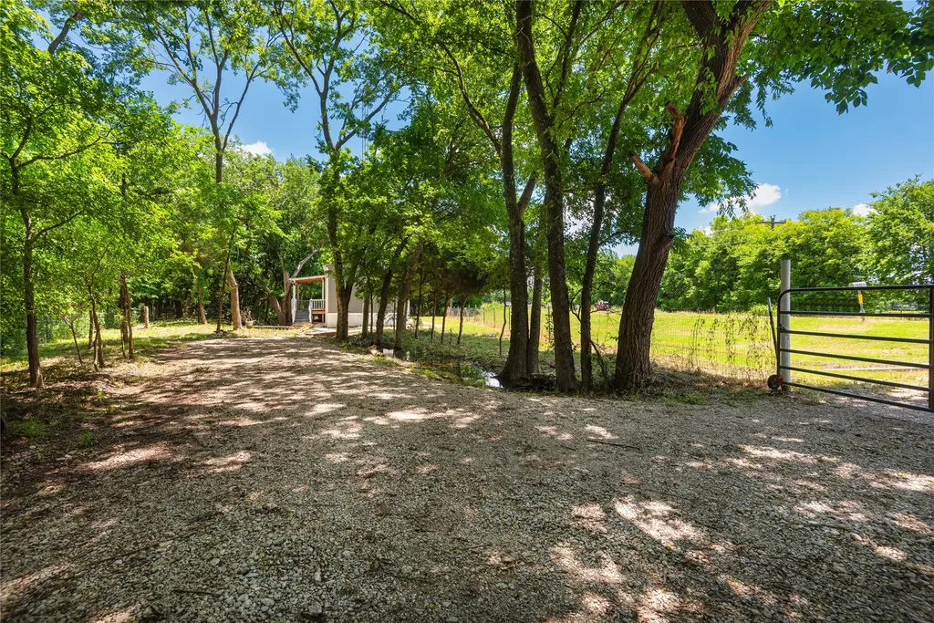 3161 S Fm 1752 Savoy TX 75479