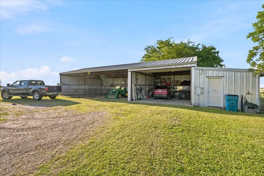 2951 Fm 936 Hubbard TX 76648