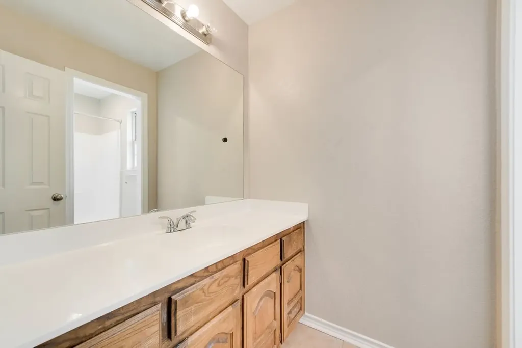 912 Summer Hill Lane Red Oak TX 75154