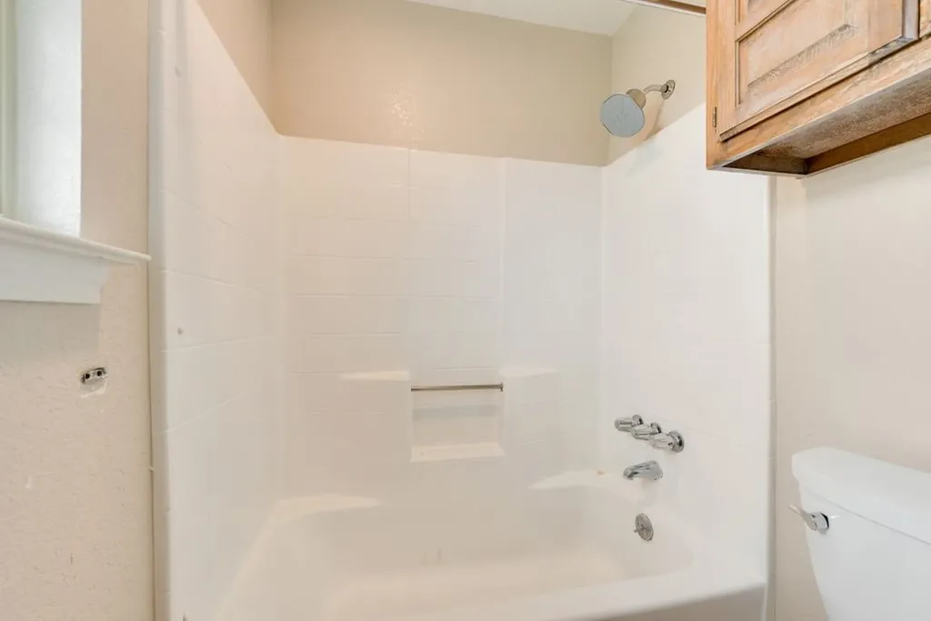 912 Summer Hill Lane Red Oak TX 75154